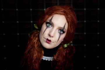 letters-and-beads-make-up-beauty-creepy-horror-doll-halloween