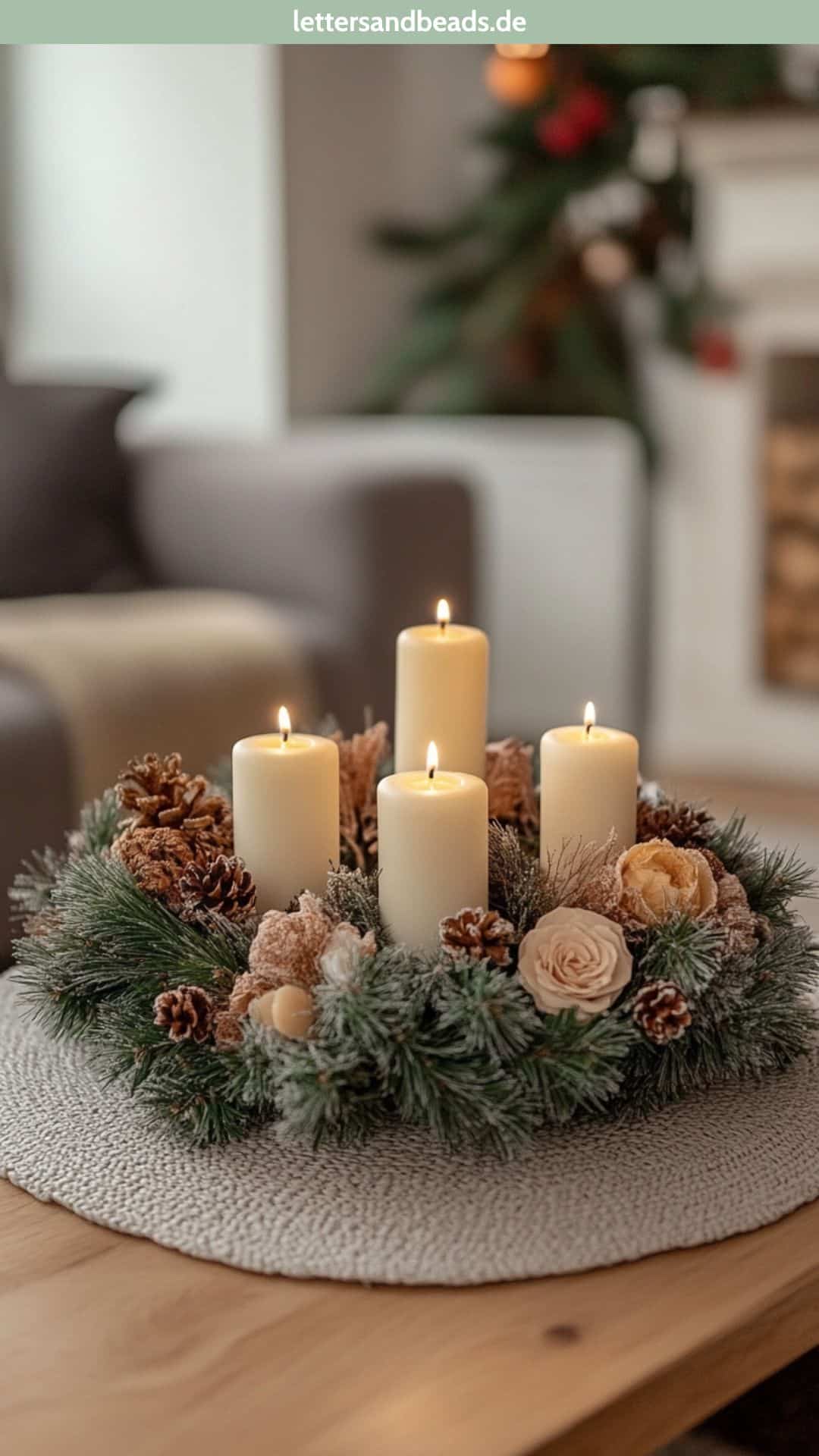 Adventskranz aus Trockenblumen mit Lavendel und Pampasgras